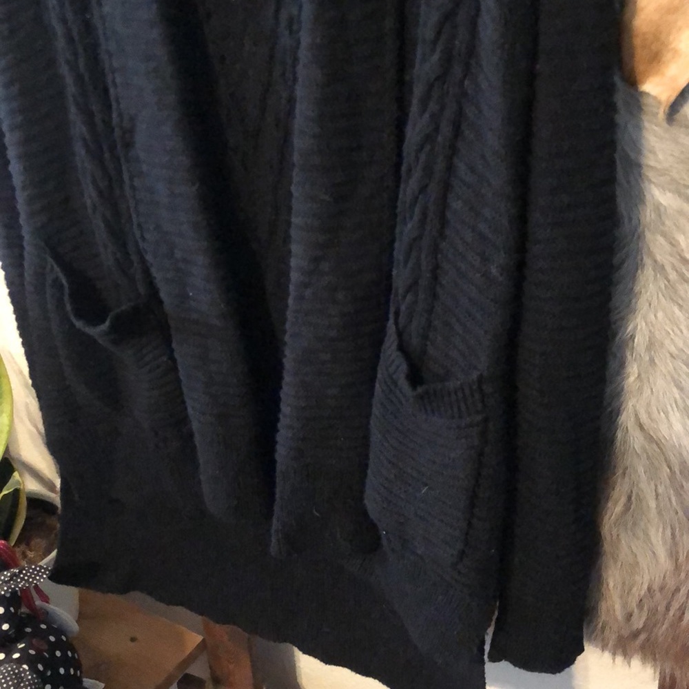 Cardigan - Picture 4 of 6